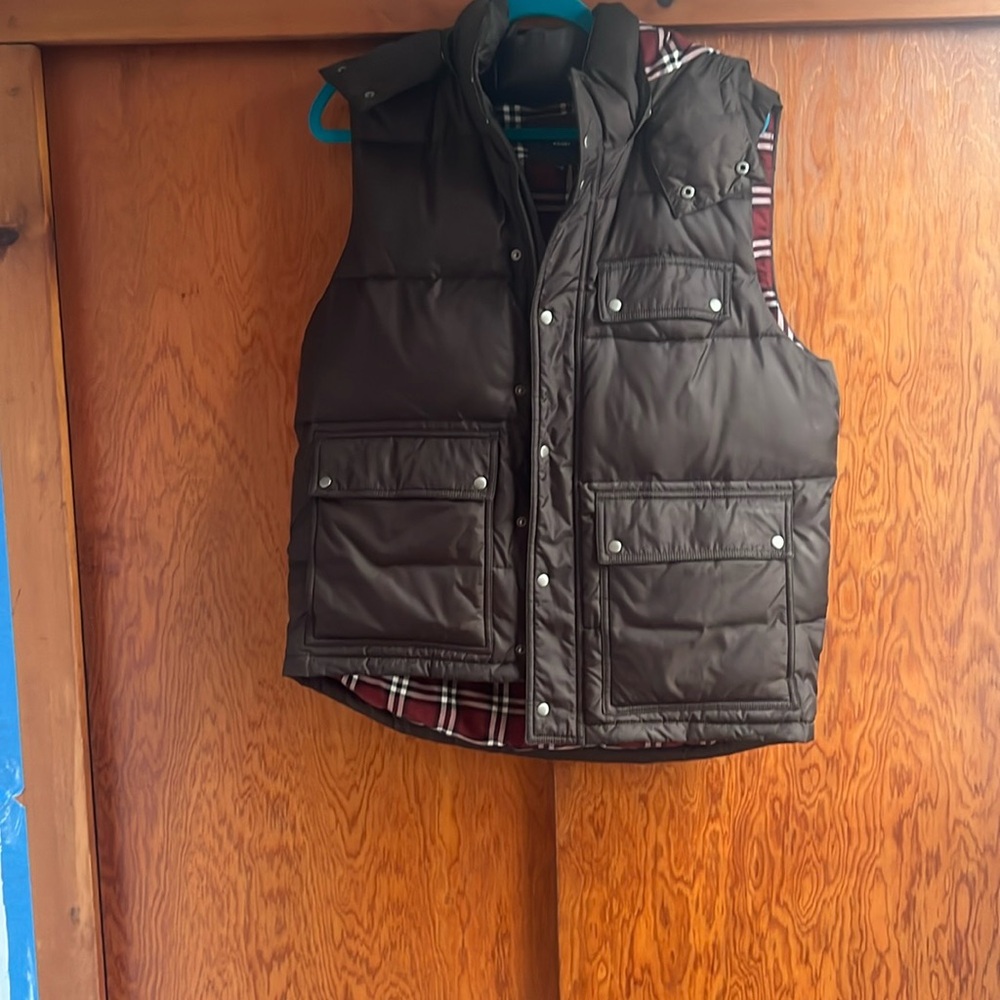 Men’s Gap puffer vest